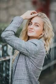 Zoe M.